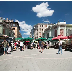 Stylish - Centre Theatre View Croatia